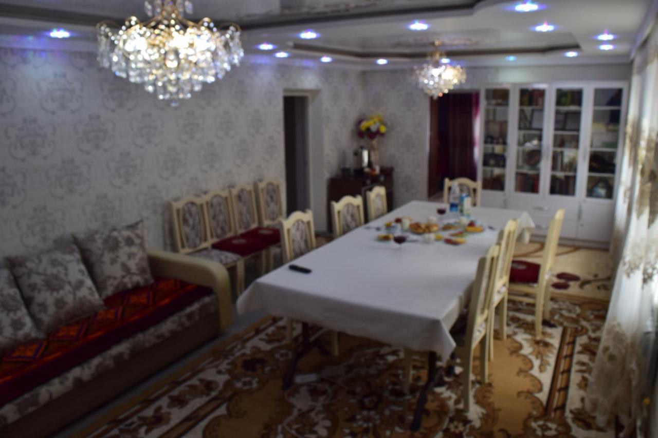 Naryn Guest House Bagian luar foto