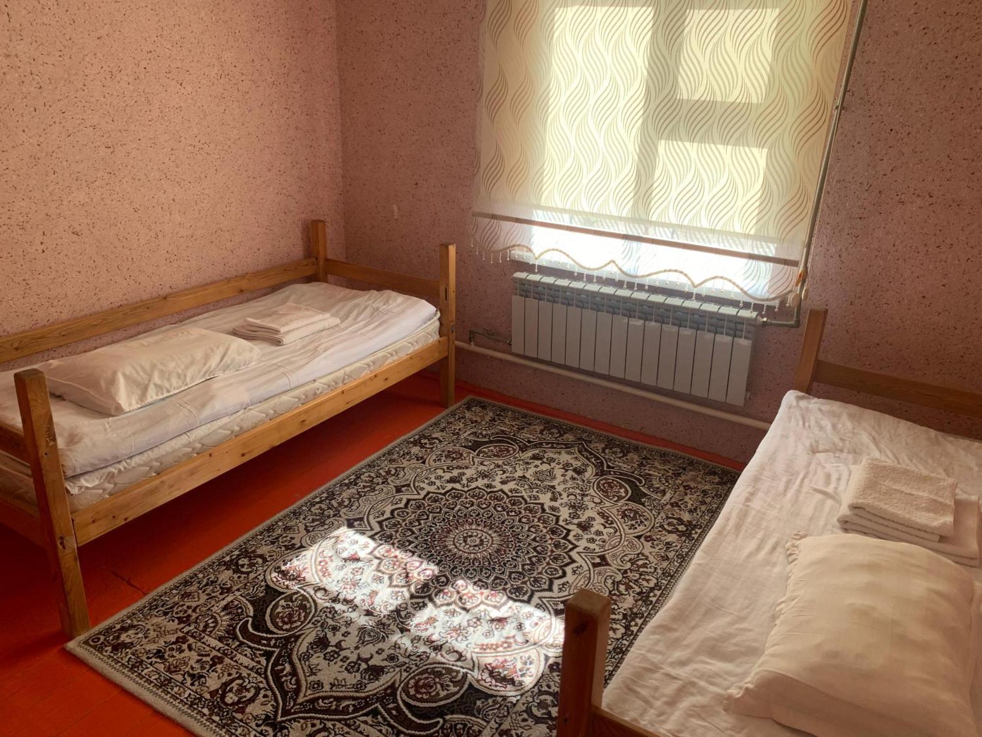 Naryn Guest House Bagian luar foto