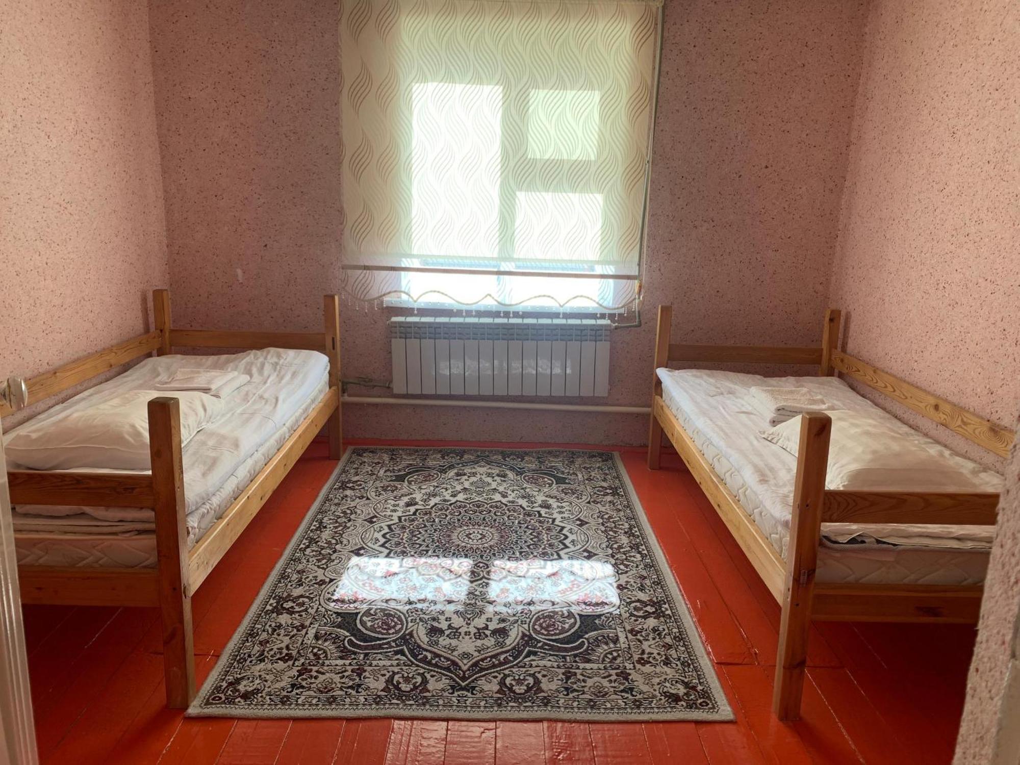 Naryn Guest House Bagian luar foto